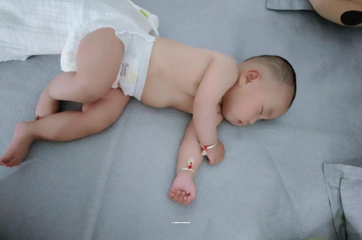 宁波宝宝口水多怎么回事